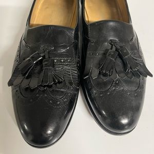 Salvatore Ferragamo - wing tip - black tassel dress shoes - 9D